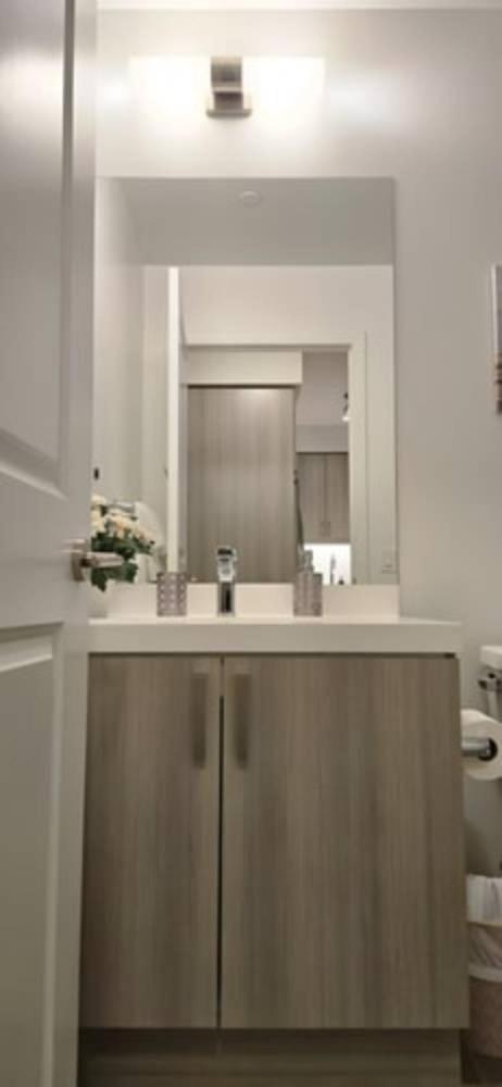 Nahani Way Properties Mississauga Exterior photo